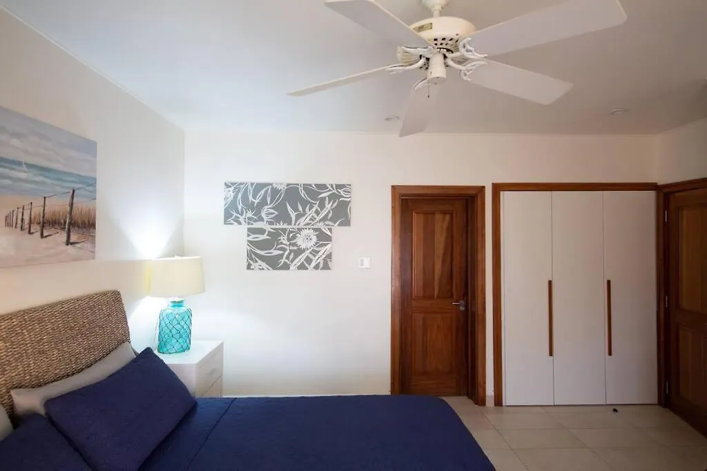 Villa Stunning Hillside Villa, Limegrove St James Saint James