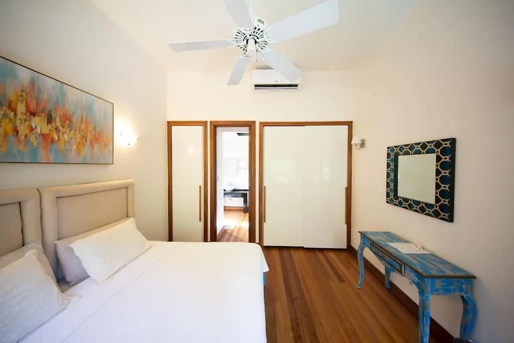 Stunning Hillside Villa, Limegrove St James Saint James Villa